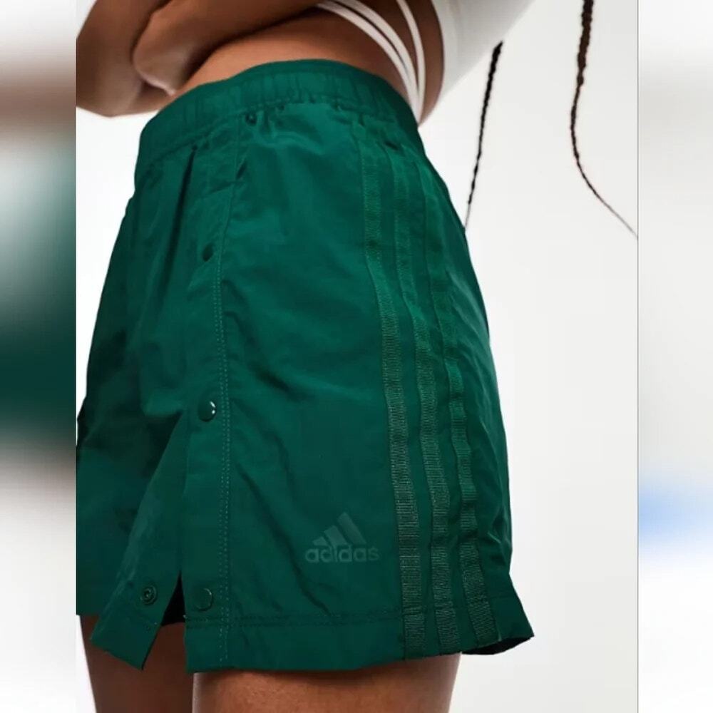 Adidas Tiro Snap-Button Football Shorts Green Women's Sz LRG - Picture 3 of 7